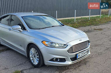 Седан Ford Fusion 2013 в 