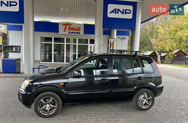 Хэтчбек Ford Fusion 2011 в 