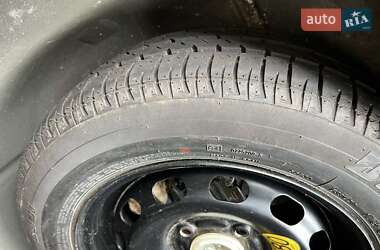 Хэтчбек Ford Fusion 2011 в 