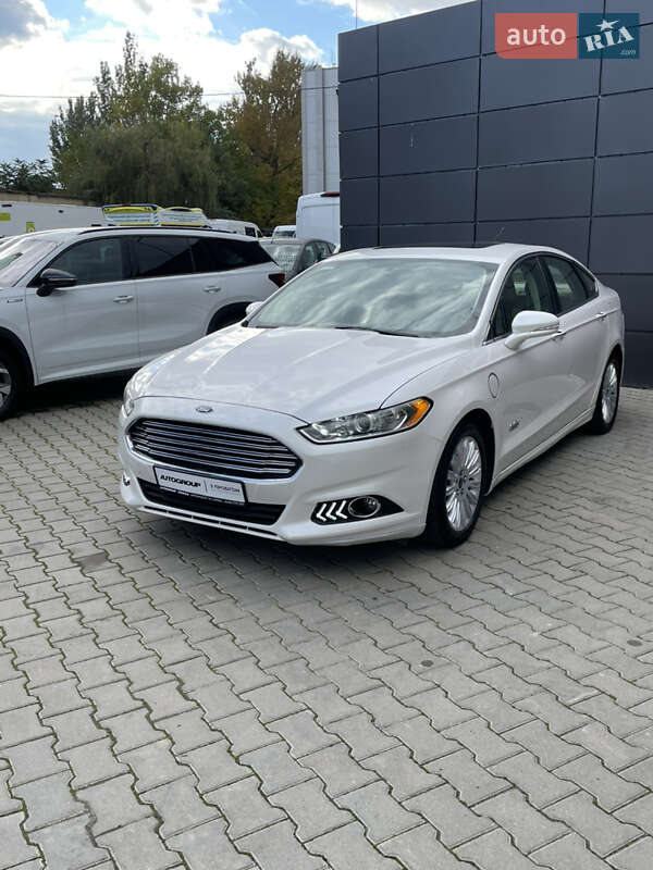 Седан Ford Fusion 2015 в Одессе