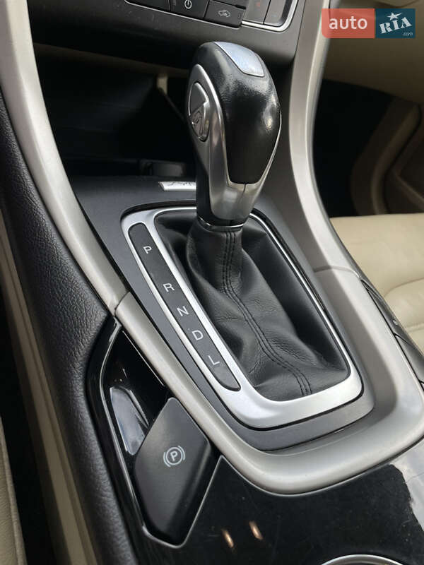 Седан Ford Fusion 2015 в Одессе