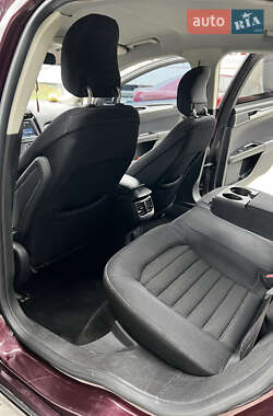 Седан Ford Fusion 2013 в Жовкве
