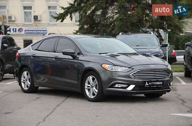 Седан Ford Fusion 2018 в 