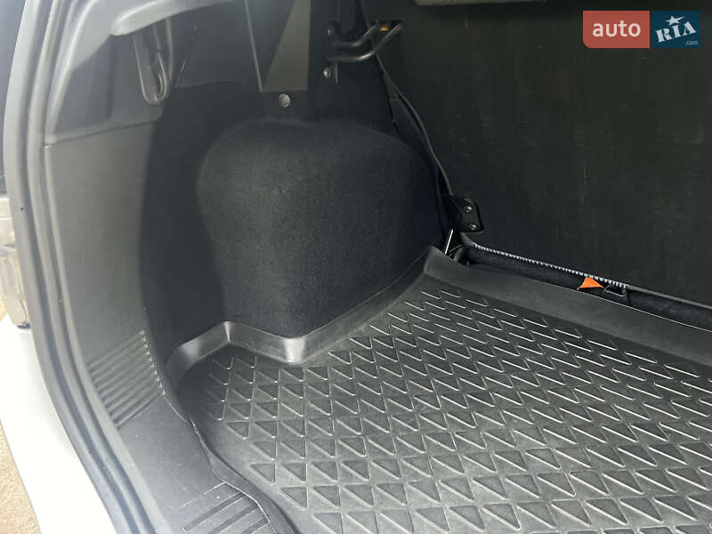 Хетчбек Ford Fusion 2007 в Вінниці фото 49 Хетчбек Ford Fusion 2007 в Вінниці