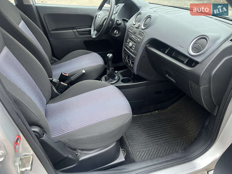 Хетчбек Ford Fusion 2007 в Вінниці фото 59 Хетчбек Ford Fusion 2007 в Вінниці