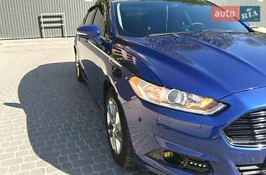 Седан Ford Fusion 2015 в Львове