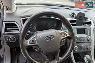 Седан Ford Fusion 2015 в Киеве