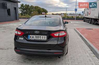 Седан Ford Fusion 2015 в Киеве