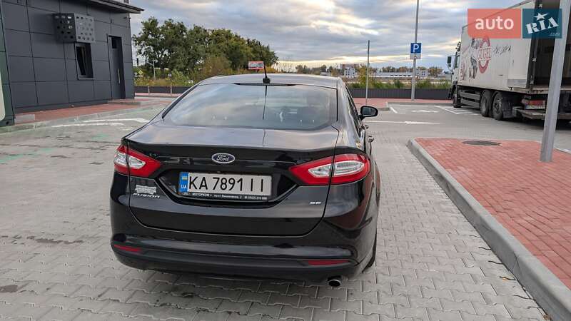 Седан Ford Fusion 2015 в Киеве