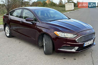 Седан Ford Fusion 2018 в Южном