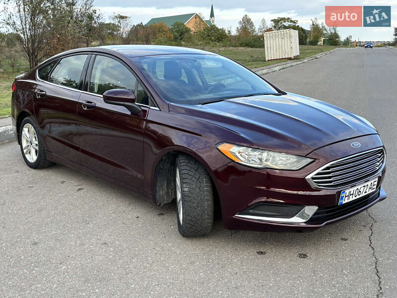 Седан Ford Fusion 2018 в Южном