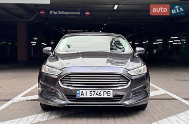 Седан Ford Fusion 2016 в 
