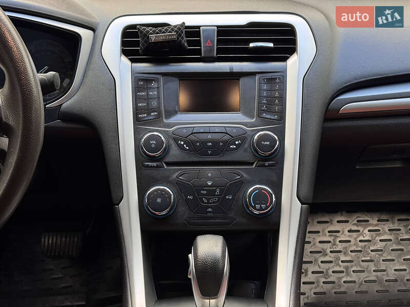 Седан Ford Fusion 2016 в Киеве