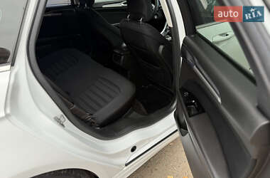 Седан Ford Fusion 2013 в  фото 2 Седан Ford Fusion 2013 в