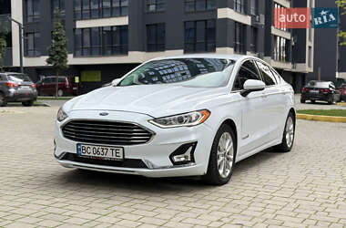 Седан Ford Fusion 2019 в Ивано-Франковске