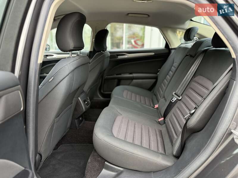 Седан Ford Fusion 2017 в Києві