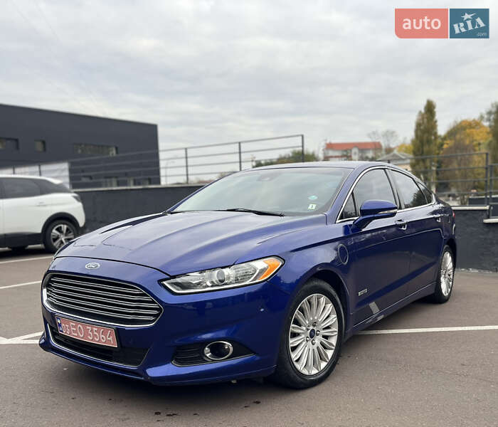 Седан Ford Fusion 2013 в Киеве фото 2 Седан Ford Fusion 2013 в Киеве