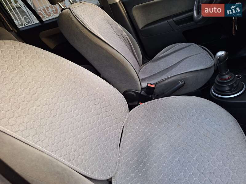Хетчбек Ford Fusion 2004 в Чернівцях