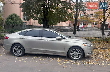 Седан Ford Fusion 2014 в 