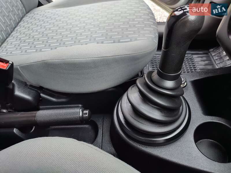 Хэтчбек Ford Fusion 2003 в Ямполе