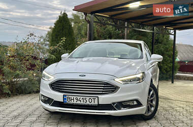 Седан Ford Fusion 2016 в 