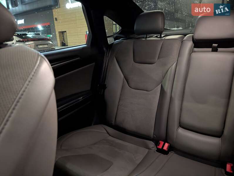 Седан Ford Fusion 2017 в Ивано-Франковске