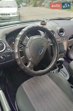 Хетчбек Ford Fusion 2008 в 