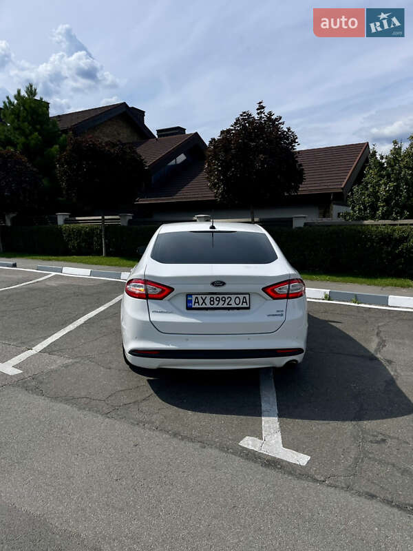 Седан Ford Fusion 2014 в Харкові