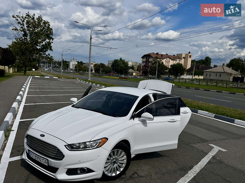 Седан Ford Fusion 2014 в Харкові