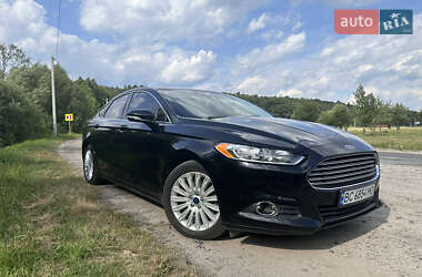Седан Ford Fusion 2016 в  фото 5 Седан Ford Fusion 2016 в