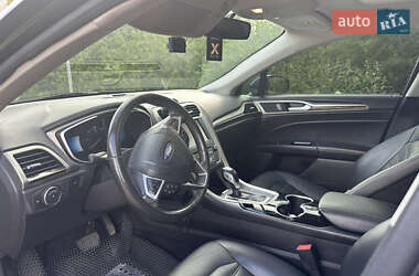 Седан Ford Fusion 2016 в Львові