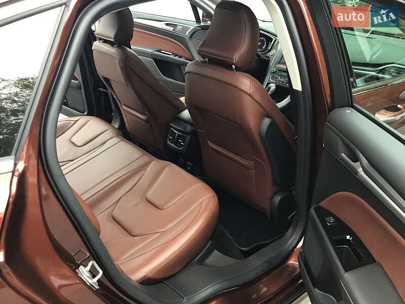 Седан Ford Fusion 2015 в Вінниці