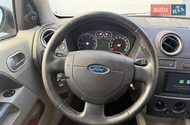 Хэтчбек Ford Fusion 2007 в 