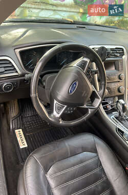 Седан Ford Fusion 2013 в Львові