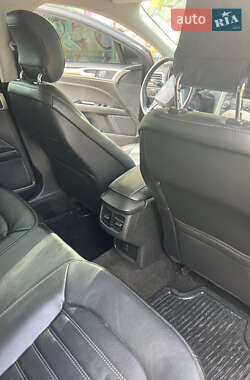 Седан Ford Fusion 2013 в Львові