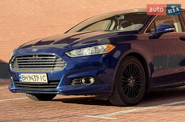 Седан Ford Fusion 2014 в 