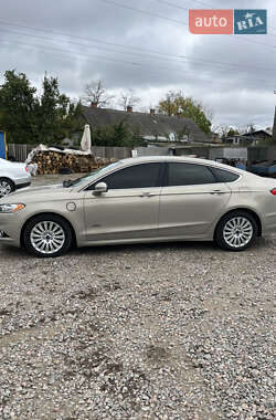 Седан Ford Fusion 2014 в  фото 2 Седан Ford Fusion 2014 в