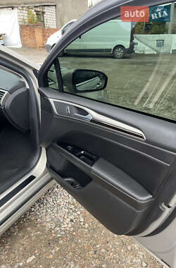 Седан Ford Fusion 2014 в  фото 11 Седан Ford Fusion 2014 в