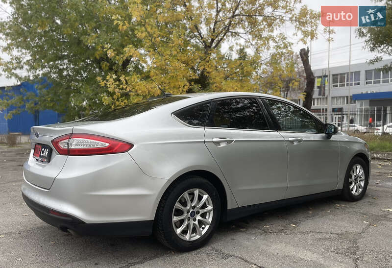 Седан Ford Fusion 2016 в Киеве фото 21 Седан Ford Fusion 2016 в Киеве