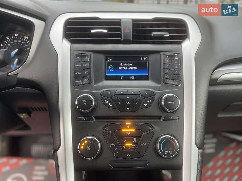 Седан Ford Fusion 2016 в Киеве фото 30 Седан Ford Fusion 2016 в Киеве