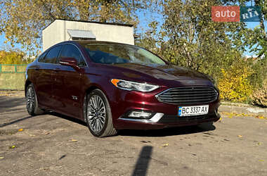 Седан Ford Fusion 2016 в 