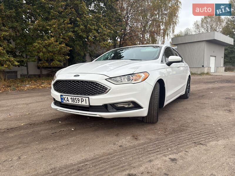 Седан Ford Fusion 2016 в Борисполі