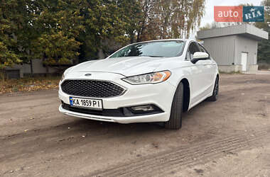 Седан Ford Fusion 2016 в 