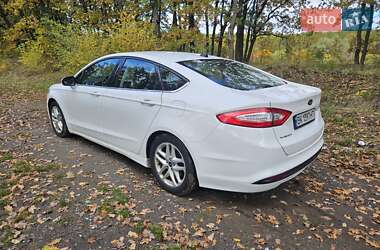 Седан Ford Fusion 2013 в Умани