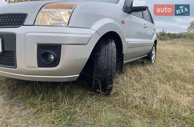 Хетчбек Ford Fusion 2011 в 