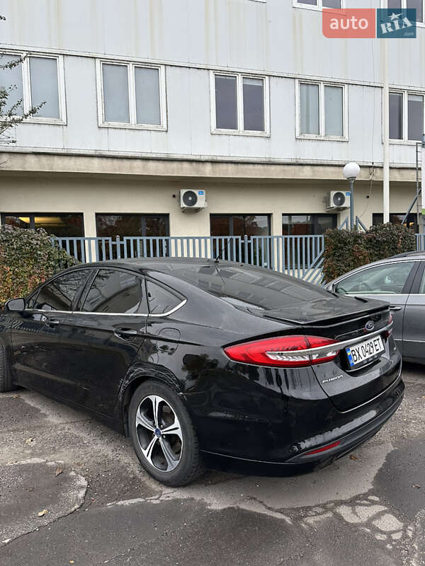 Седан Ford Fusion 2017 в Львові