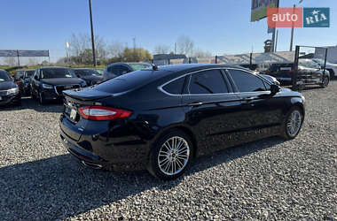 Седан Ford Fusion 2015 в 