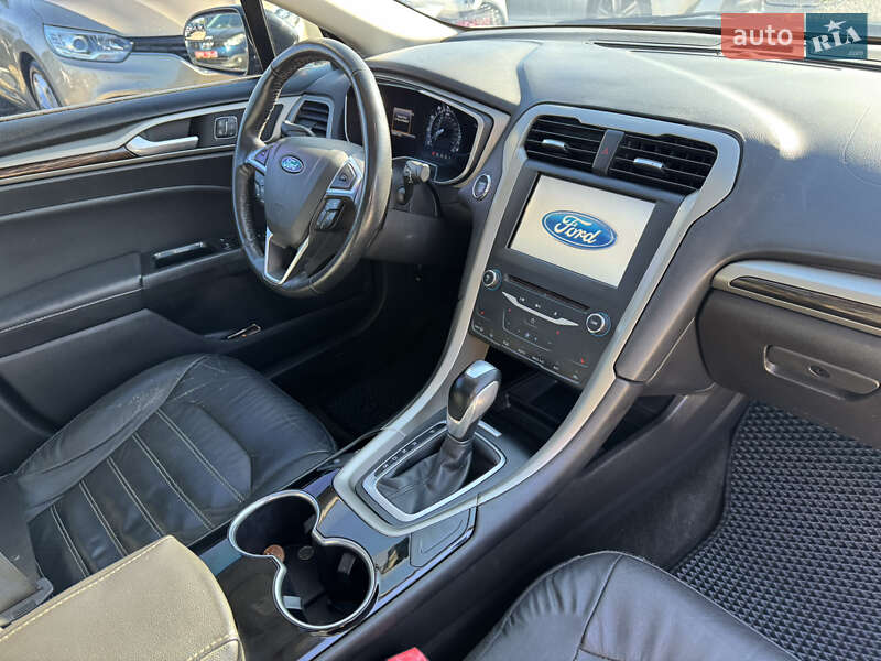 Седан Ford Fusion 2015 в Ивано-Франковске