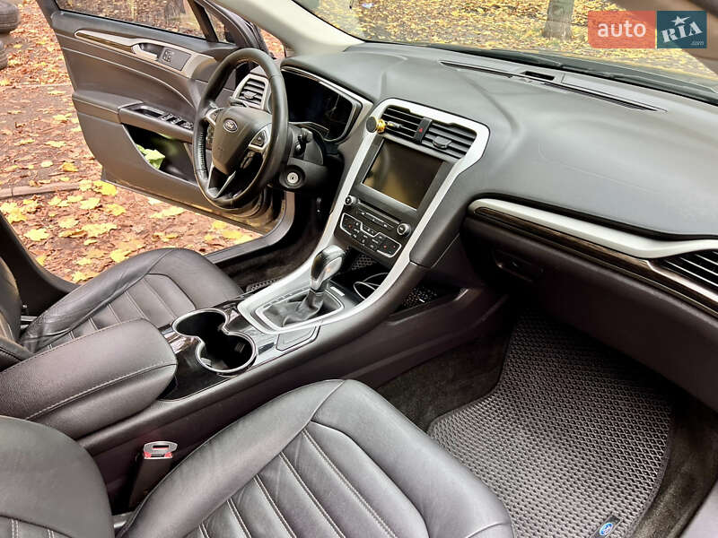 Седан Ford Fusion 2015 в Киеве