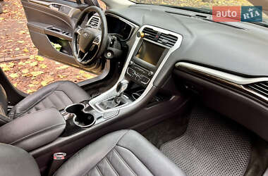 Седан Ford Fusion 2015 в  фото 10 Седан Ford Fusion 2015 в